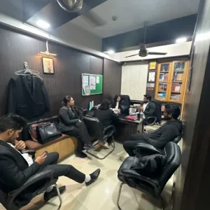 Best Advocate In Dwarka - Usha Vats & Associates